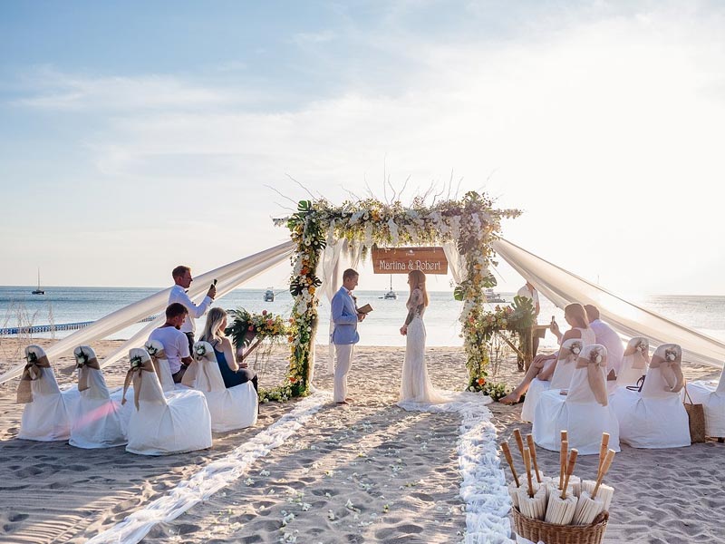 RIESS Wedding: Wedding at a Beach at Koh Lanta RIESS Wedding: Wedding at a Beach at Koh Lanta