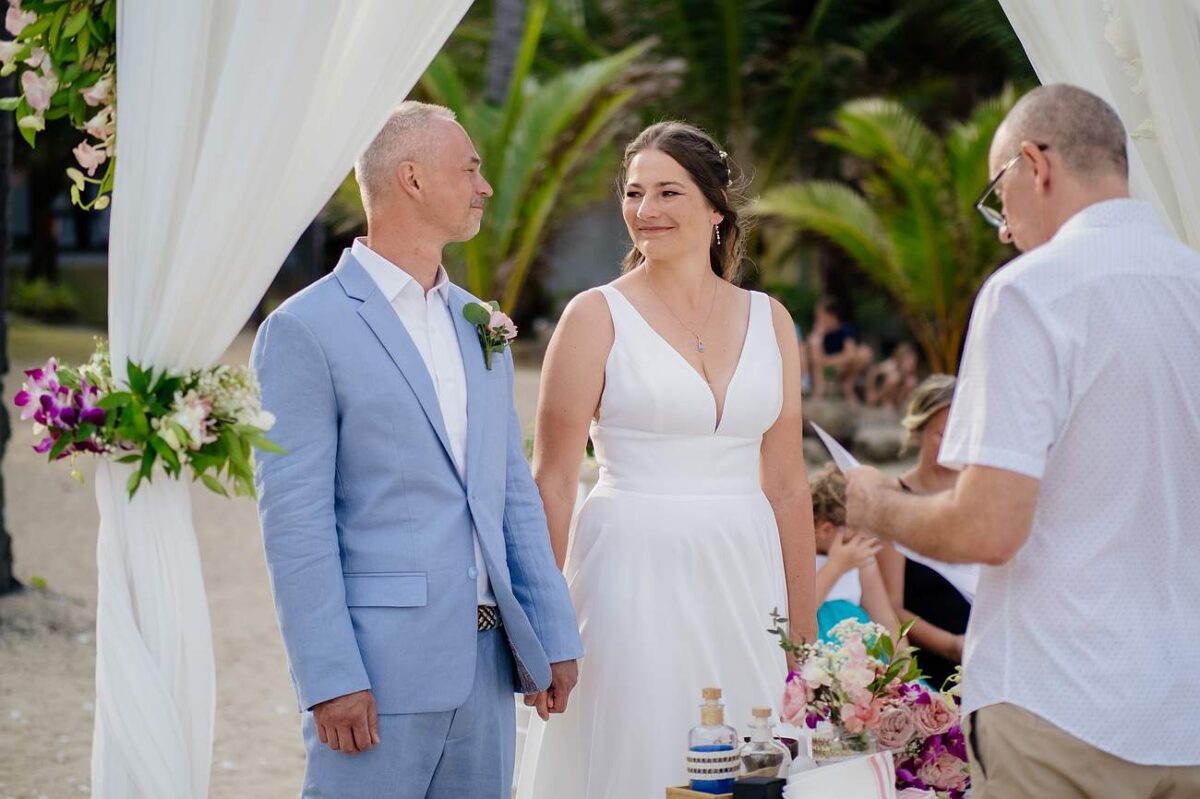 Wedding Couple at New Star Beach Resort Koh Samui